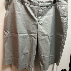 Mossimo Women's Gray Knee-Length Shorts size 14/ NWOT B9